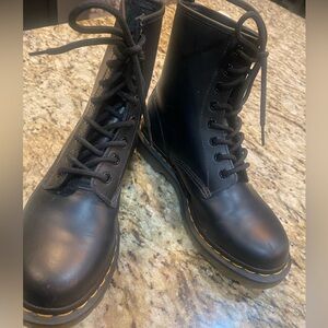 Doc Martens Black Women’s size 7 boots
